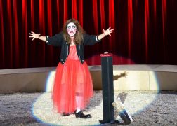 Clowns Kongress Eroeffnet Kulturarena In Jena 0005